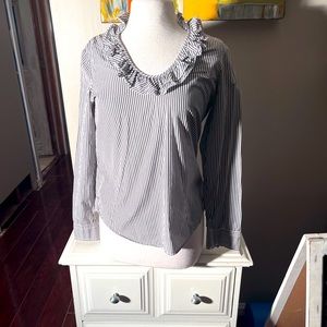 GAP RUFFLED CREW BLOUSE SIZE MEDIUM BLACK & WHITE STRIPES